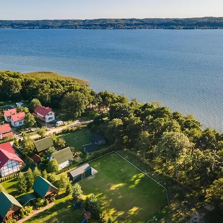 Holliday Lodge *